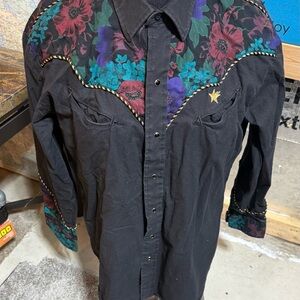 Karma Men's Black Floral Button Down Shirt